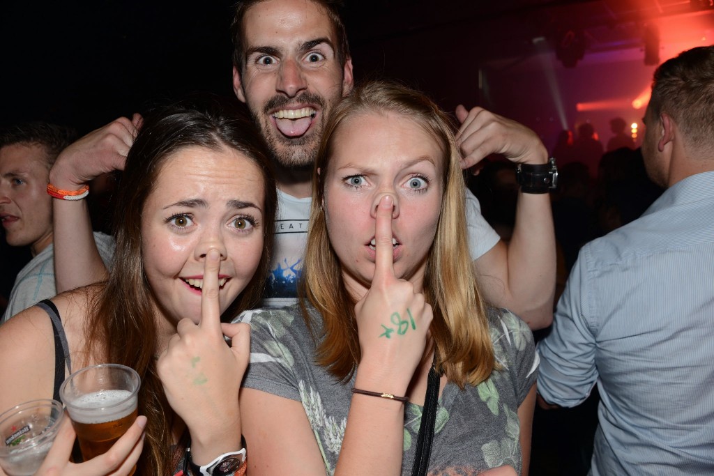 ../Images/Donderdagavond kermis VdG 226.jpg